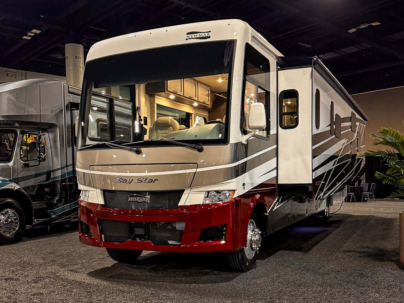2027 Newmar Bay Star 3640 RV