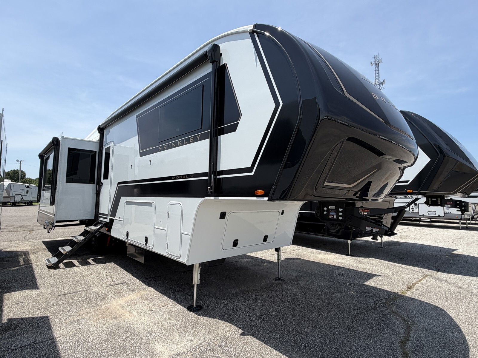 2026 Brinkley Model Z 3200 RV