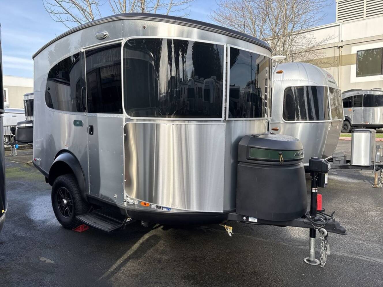 A photo of this 2025 Airstream Basecamp 16X