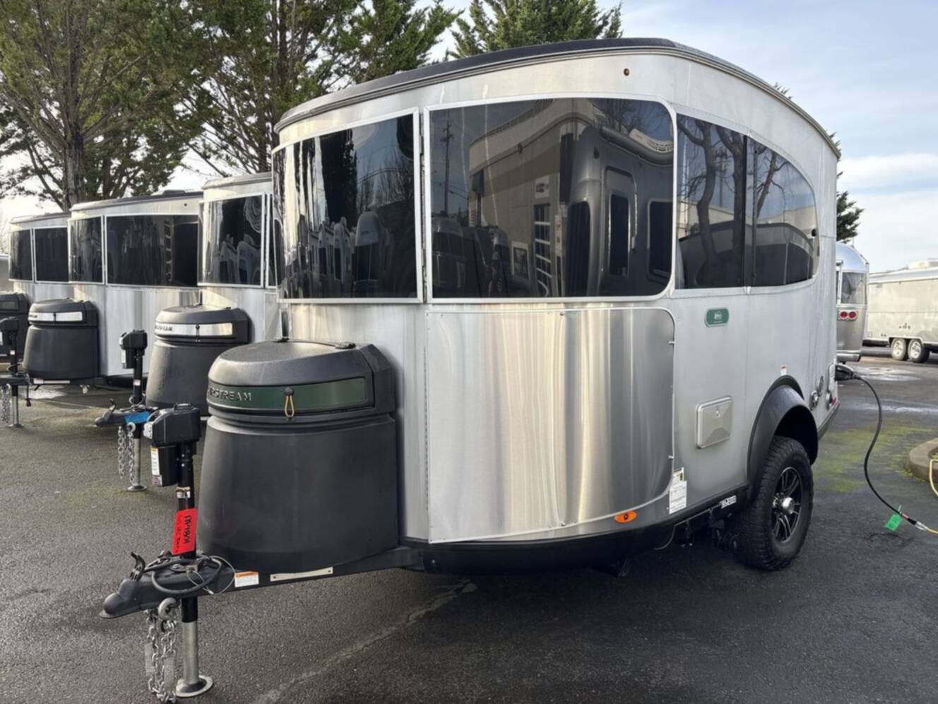 A photo of this 2025 Airstream Basecamp 16X