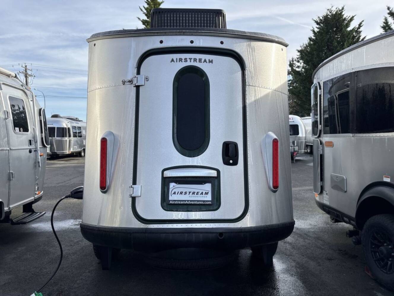 A photo of this 2025 Airstream Basecamp 16X