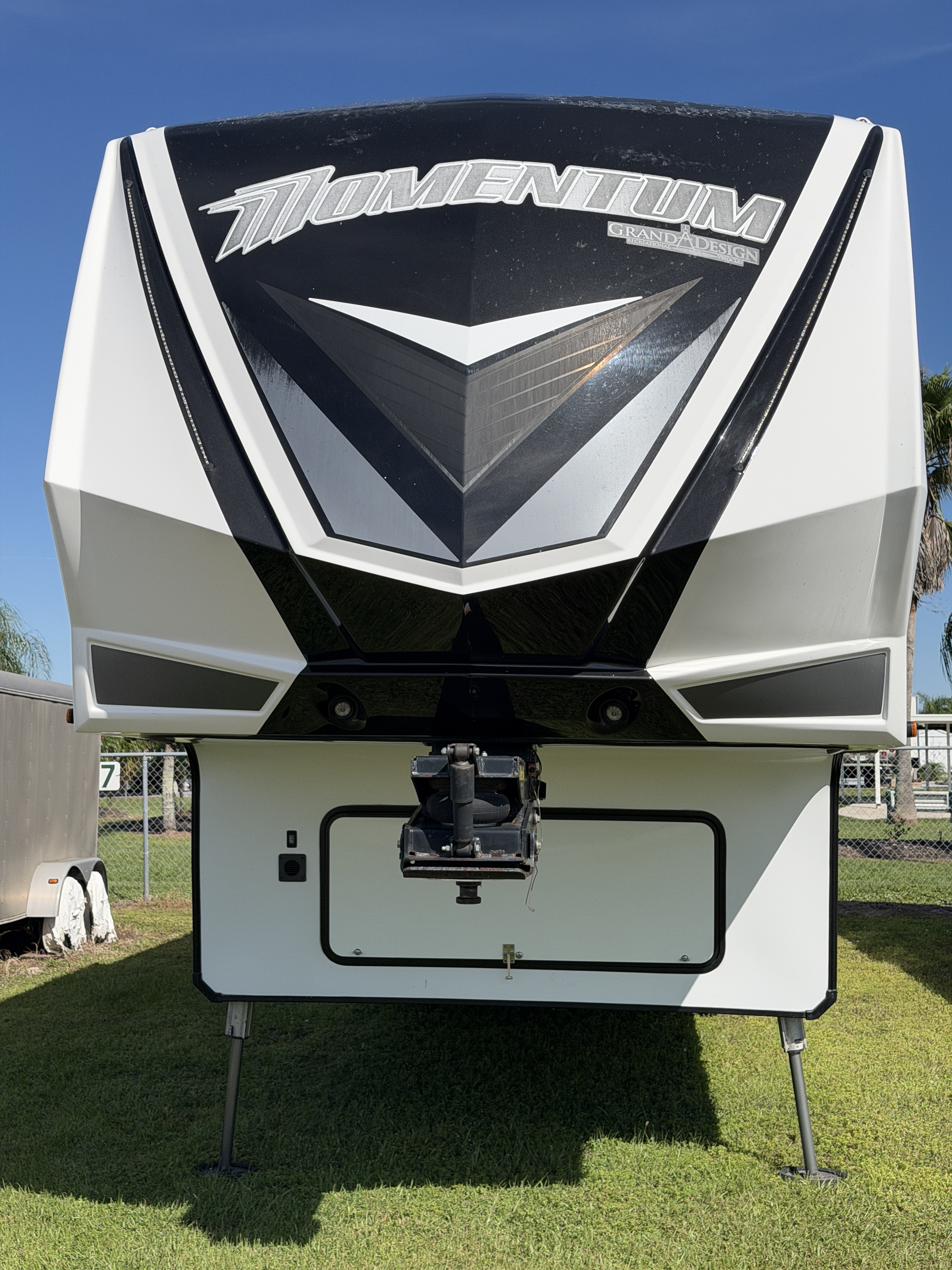 2020 Grand Design MOMENTUM 395M RV