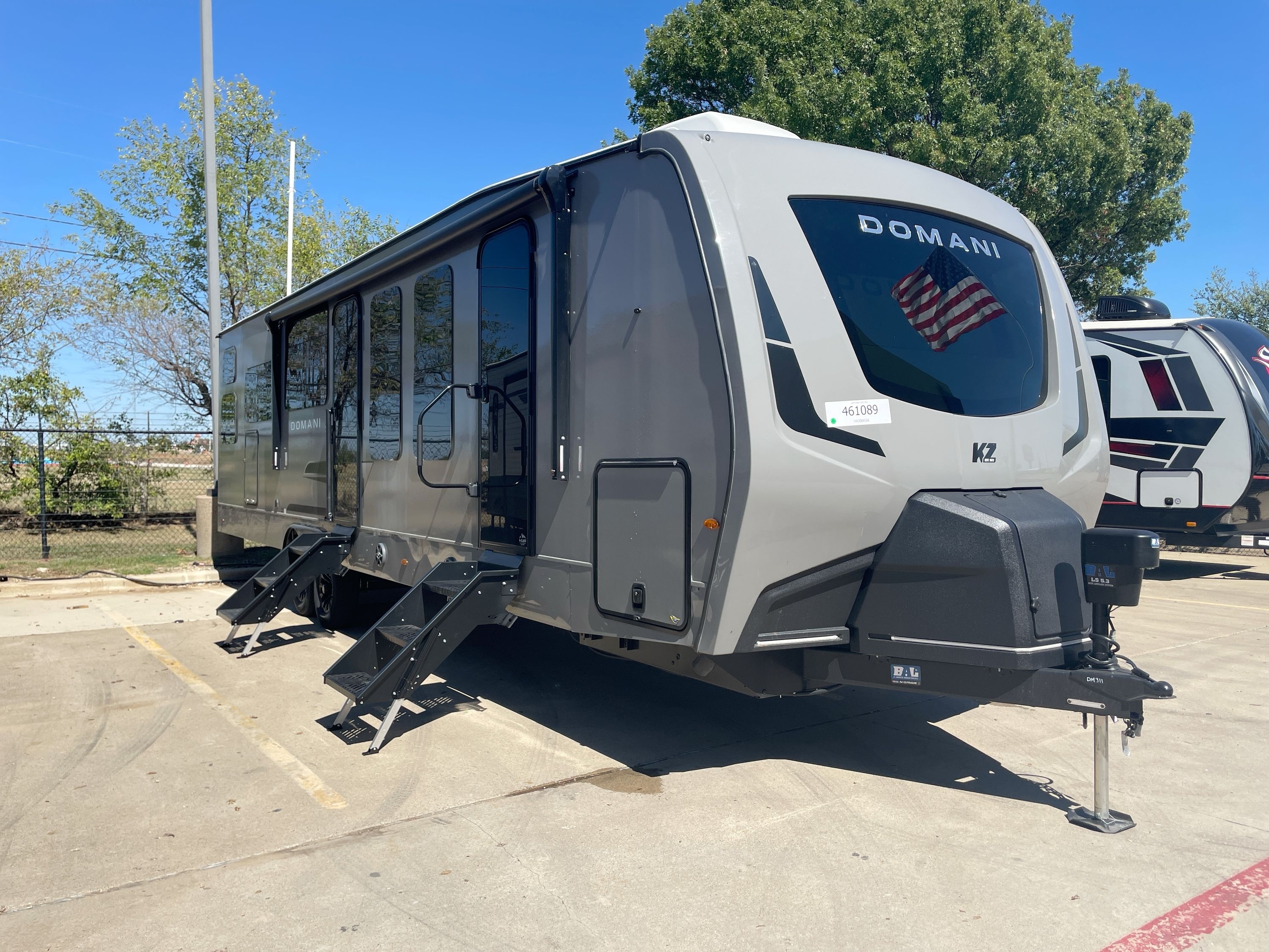 2027 K-Z Rv DOMANI 311BH in denton TX