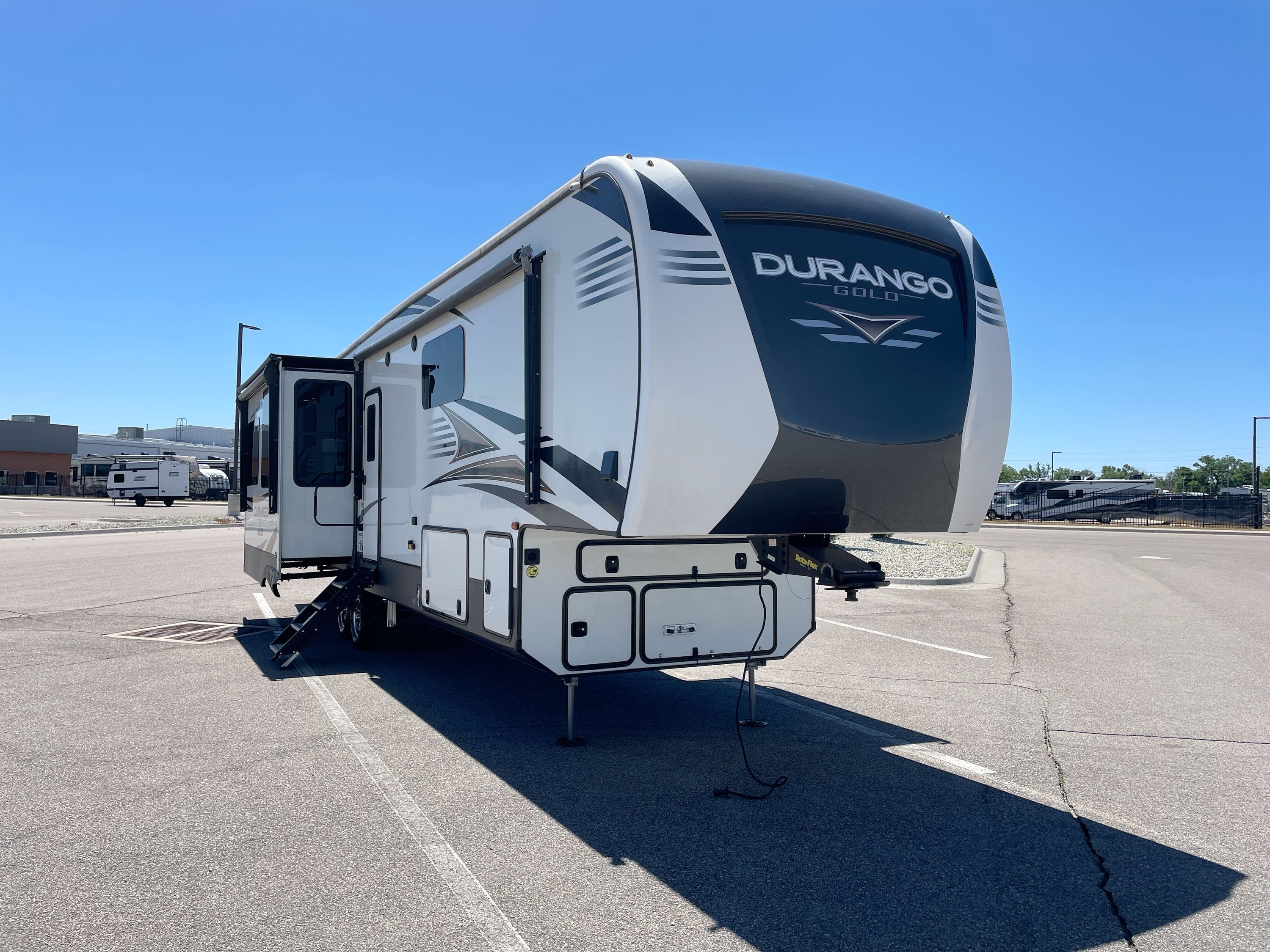 2021 K-Z Rv DURANGO GOLD 366FBT RV