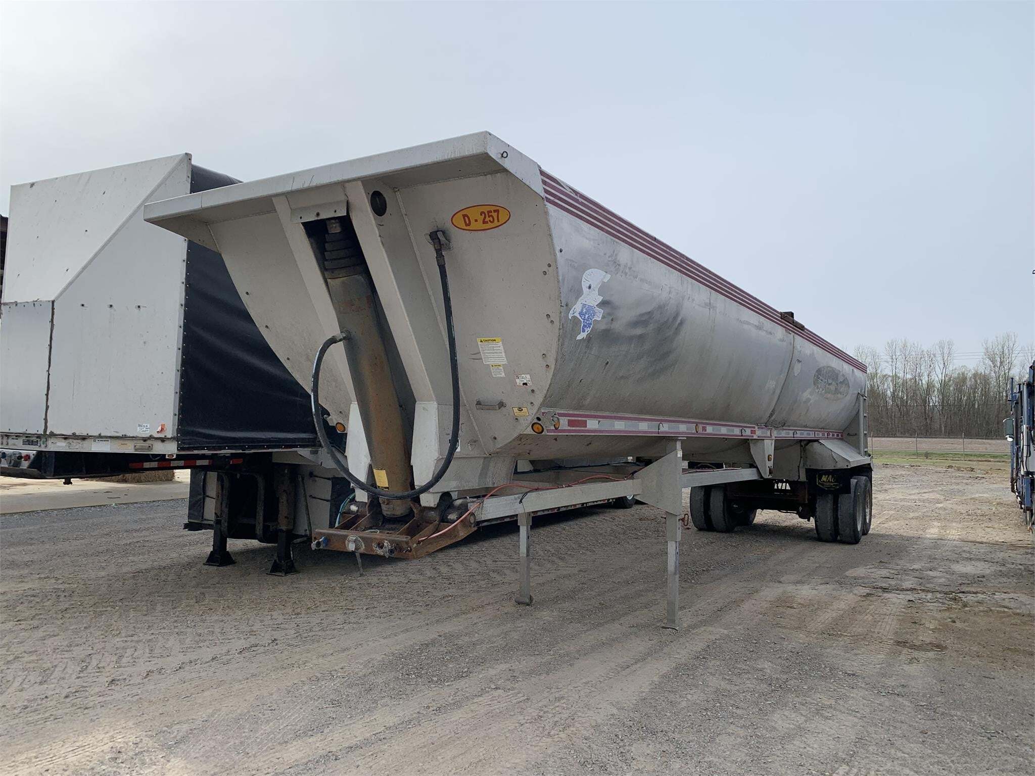 2006 MAC TRAILER MFG 40FT END DUMP in Covington, TN