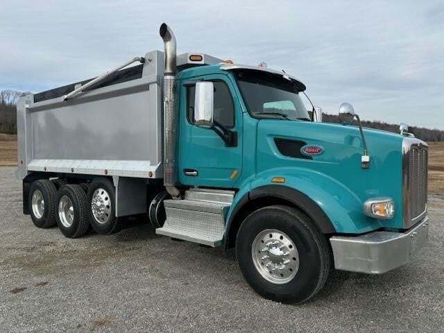 2018 PETERBILT 567 in Chatham, VA