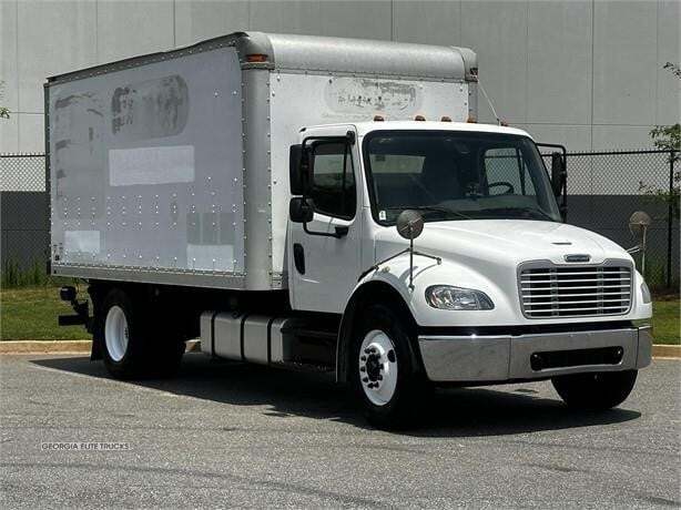 2013 FREIGHTLINER BUSINESS CLASS M2 106 in Cartersville, GA