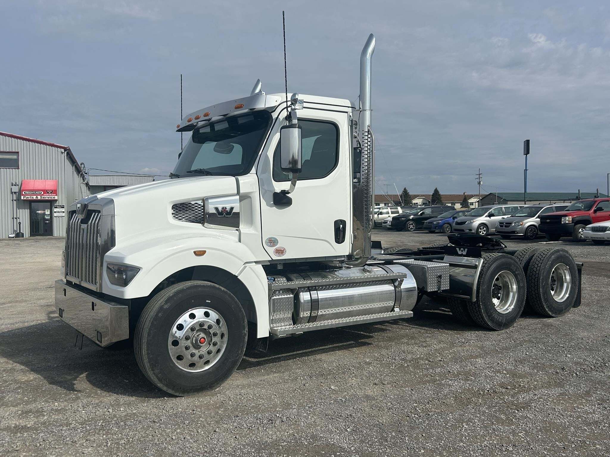 2026 WESTERN STAR 47X in Harrisville, PA