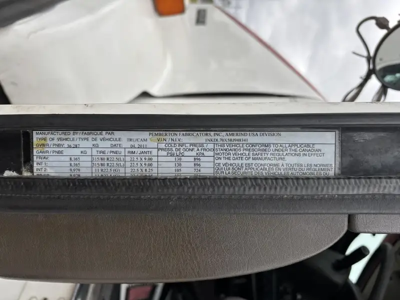 2011 KENWORTH T800
