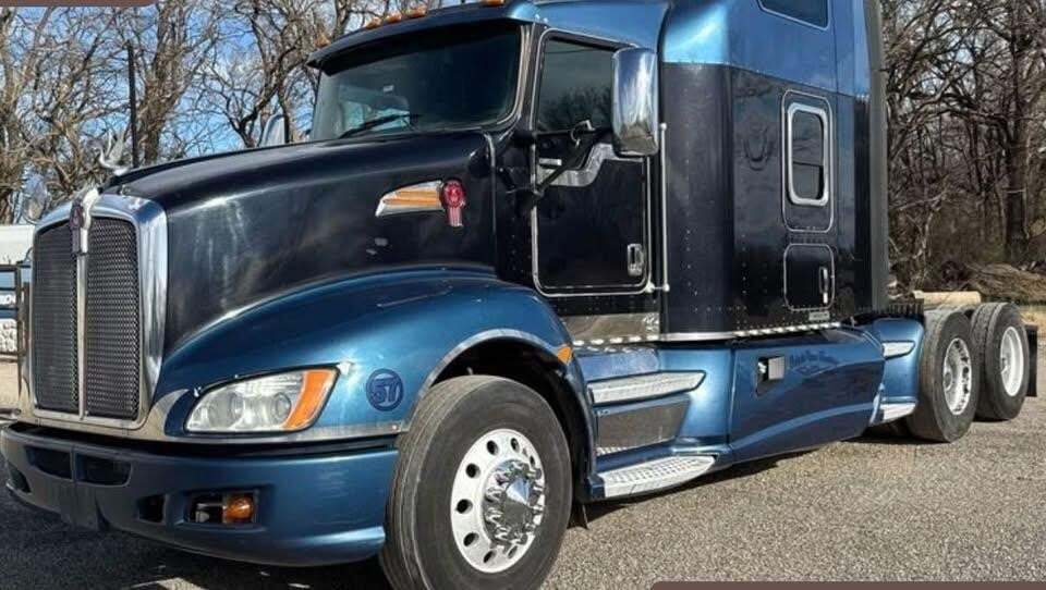 2012 KENWORTH T660 in Griffin, GA