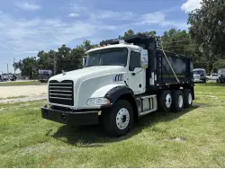 2012 MACK GRANITE GU813