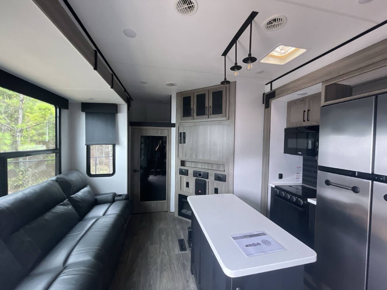 A photo of this 2022 Heartland ROAD WARRIOR 375RW