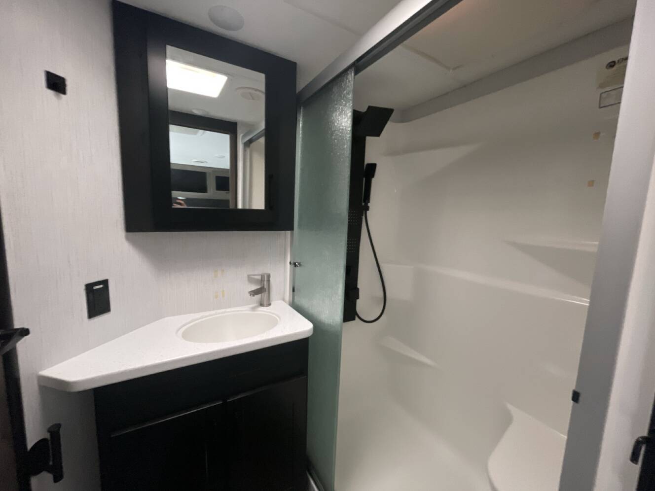 A photo of this 2022 Heartland ROAD WARRIOR 375RW