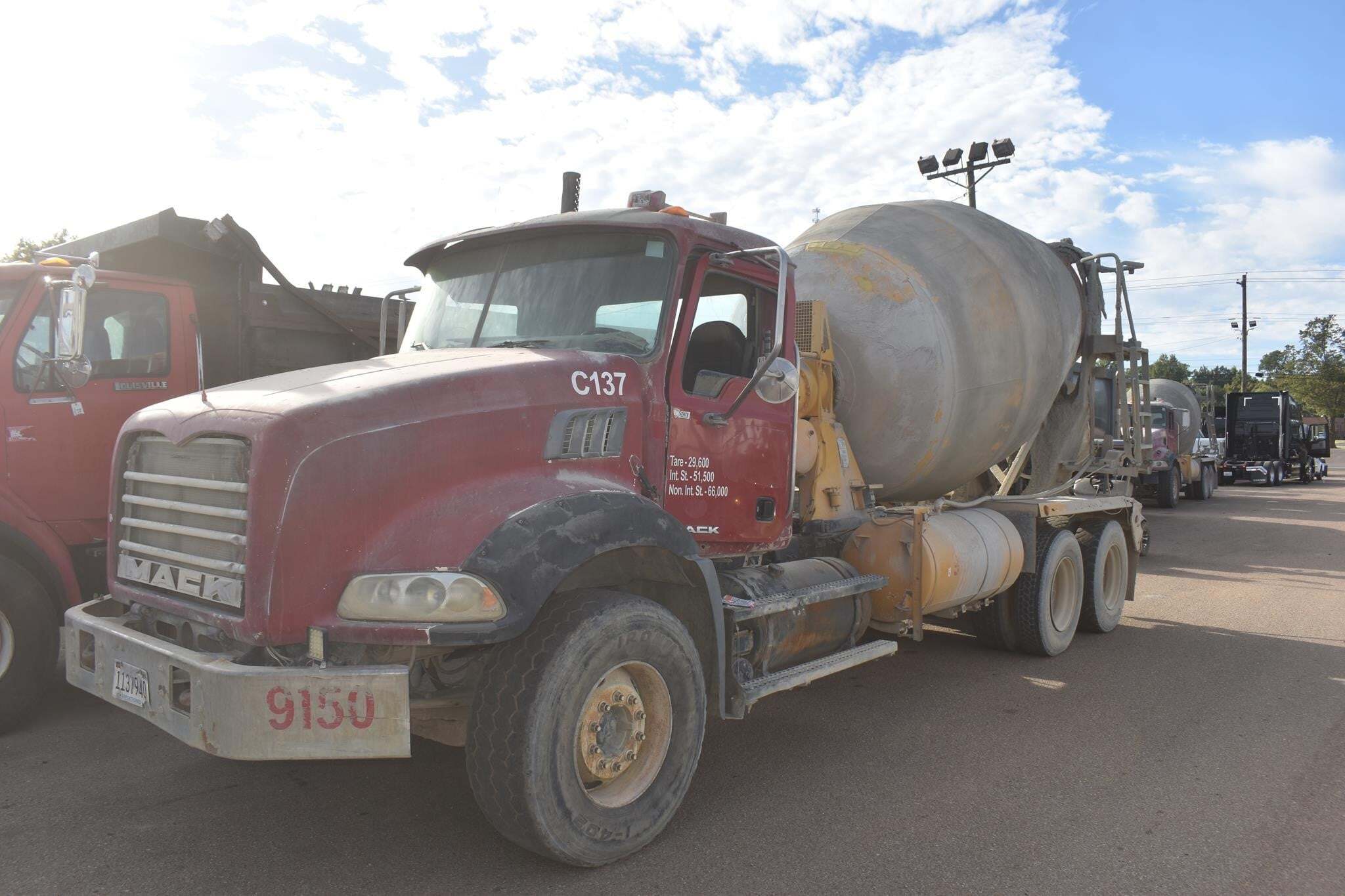 2009 MACK GRANITE GU813 in Covington, TN