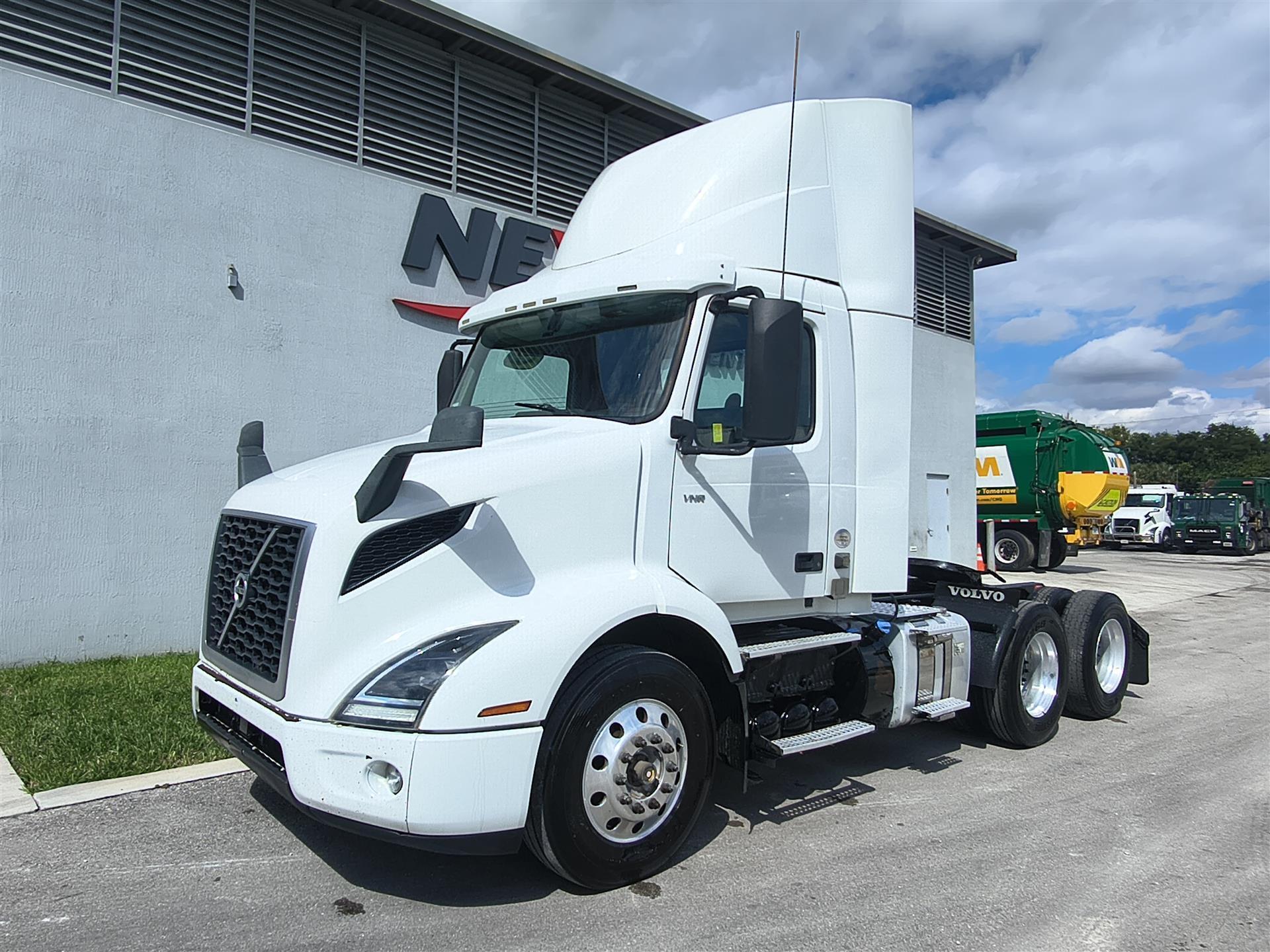 2020 Volvo VNR64T300 in Fort Lauderdale, FL