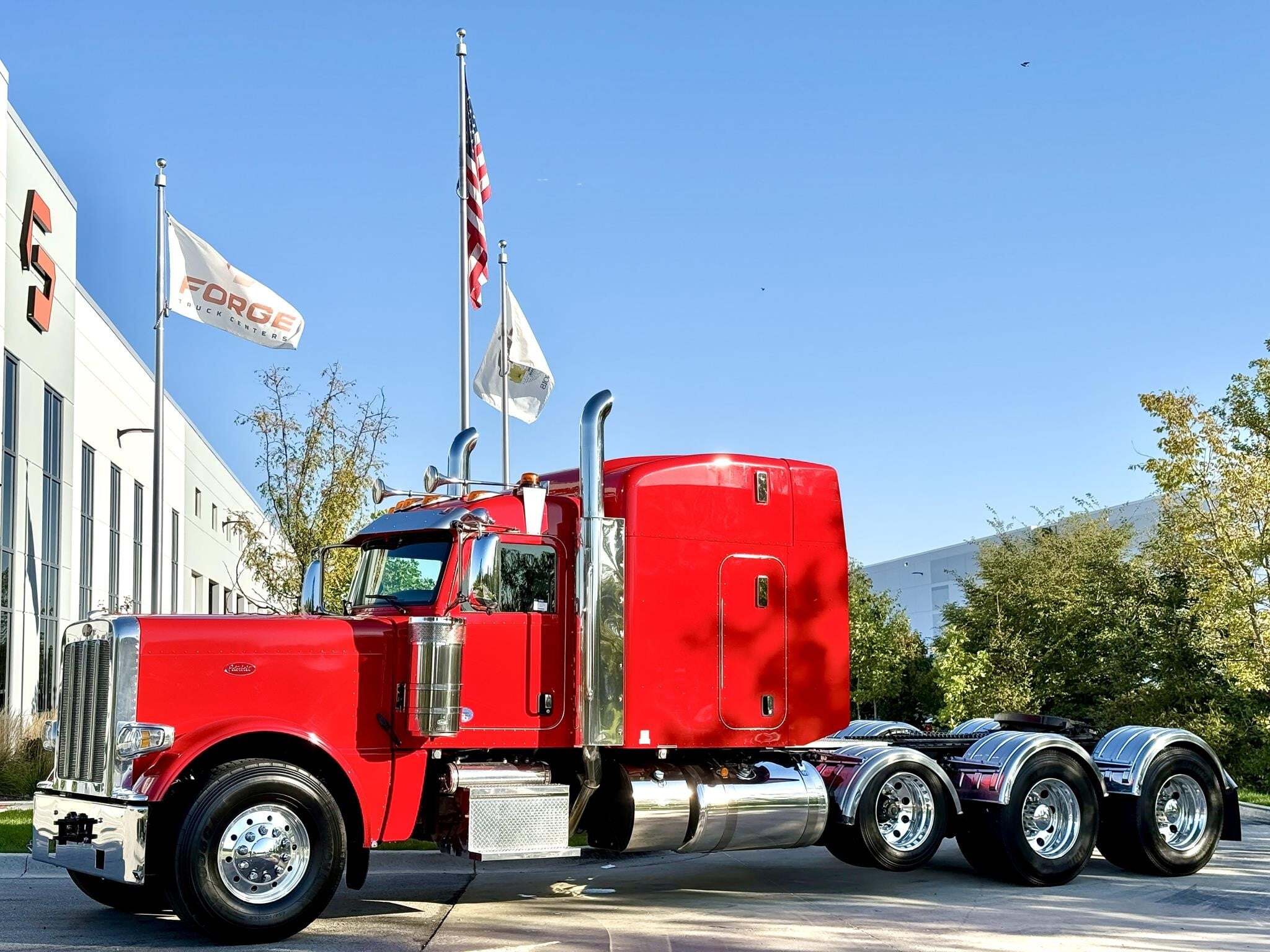 2024 PETERBILT 389 in New Lenox, IL