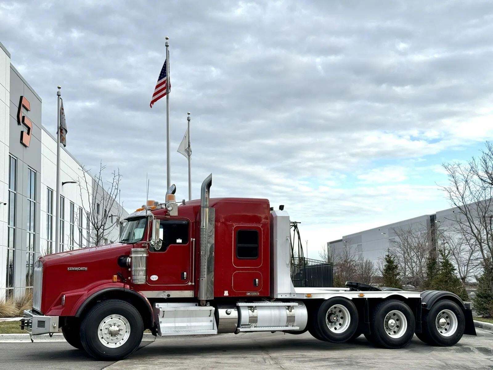 2014 KENWORTH T800 in New Lenox, IL