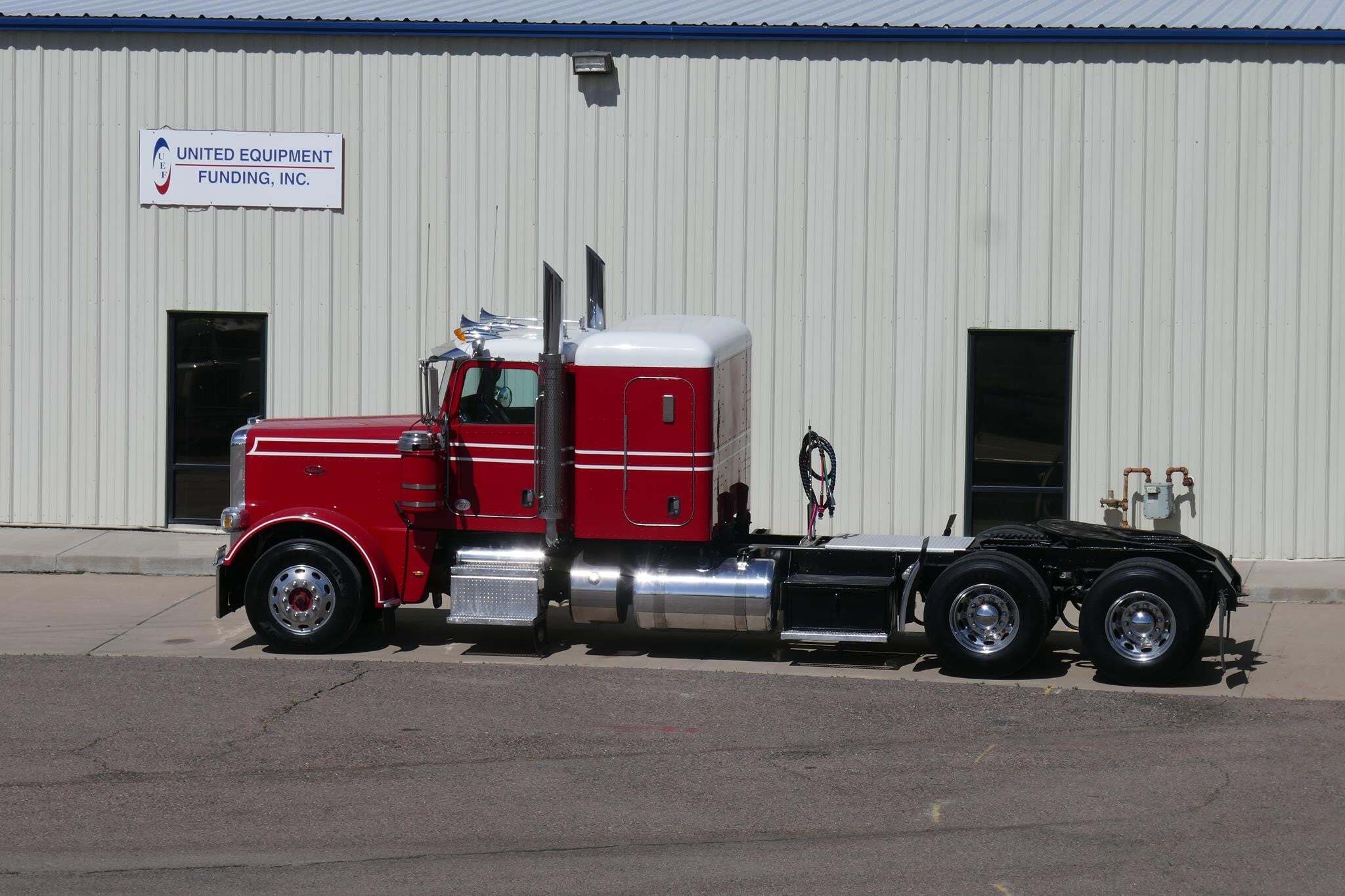2021 PETERBILT 389 in Henderson, CO