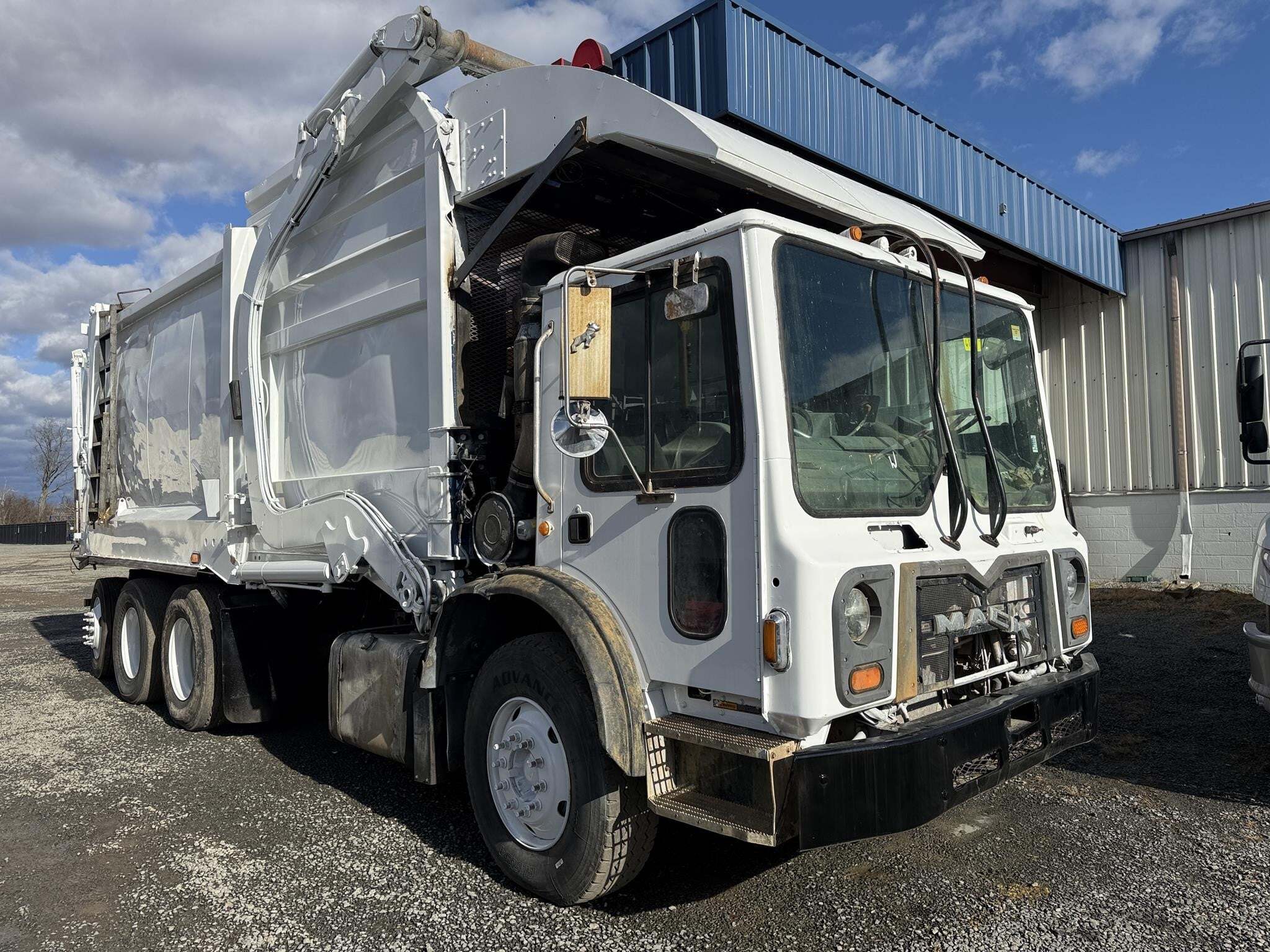 2016 MACK 600 in Bealeton, VA