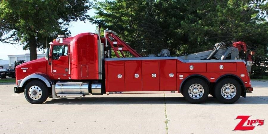 2016 KENWORTH T800 in New Hampton, IA
