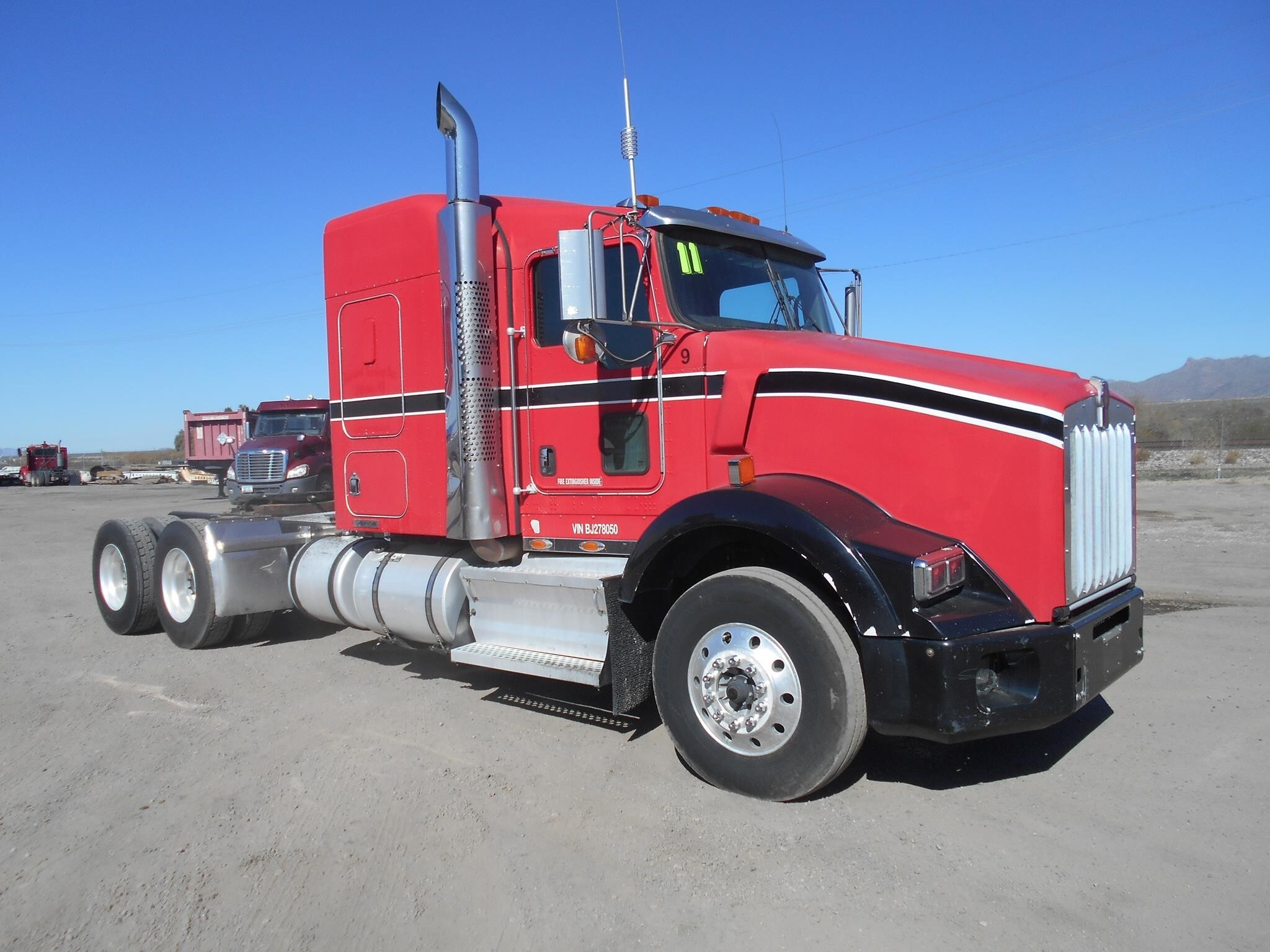 2011 KENWORTH T800 in Tucson, AZ