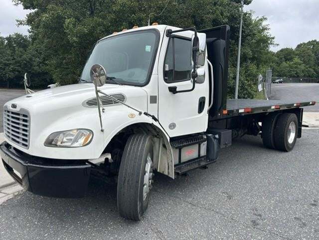 2019 FREIGHTLINER BUSINESS CLASS M2 106 in Landover, MD