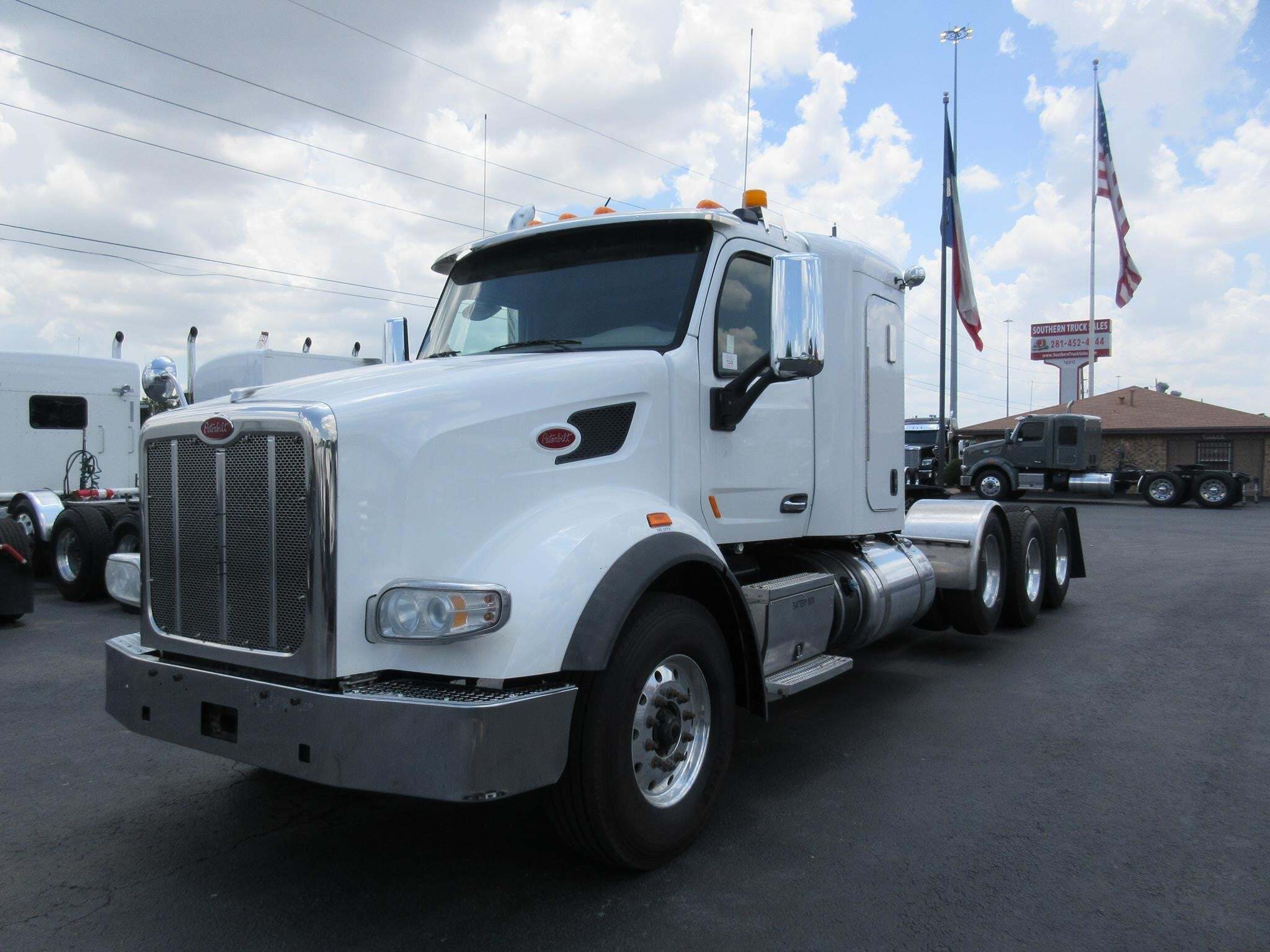 2019 PETERBILT 567 in Channelview, TX