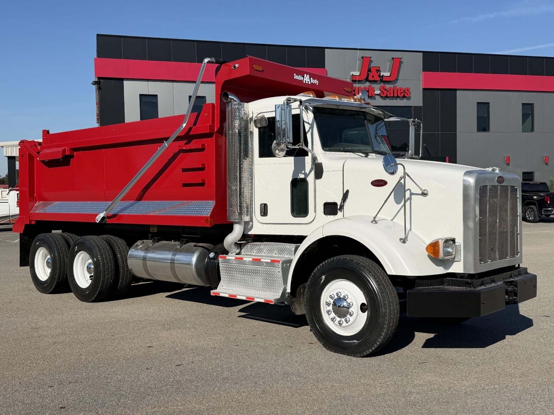 2012 PETERBILT 365 in Chatham, VA