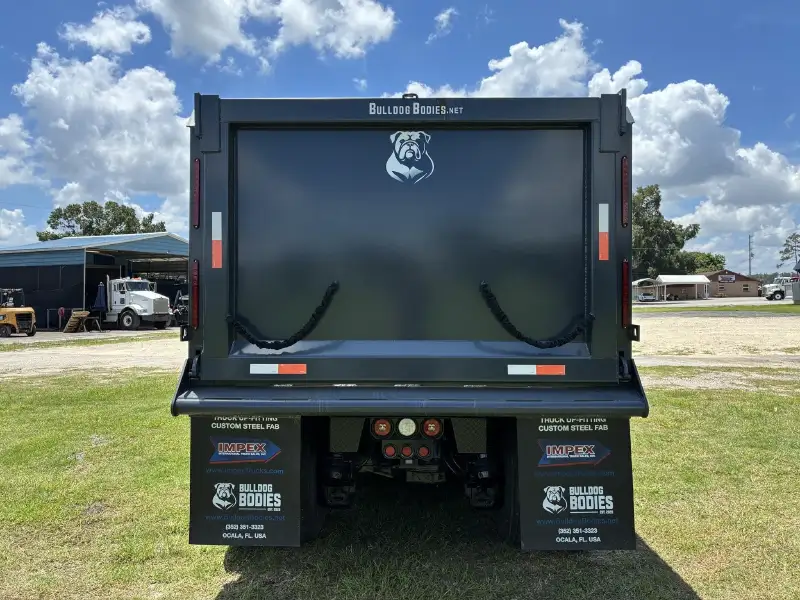 2014 MACK GRANITE GU713