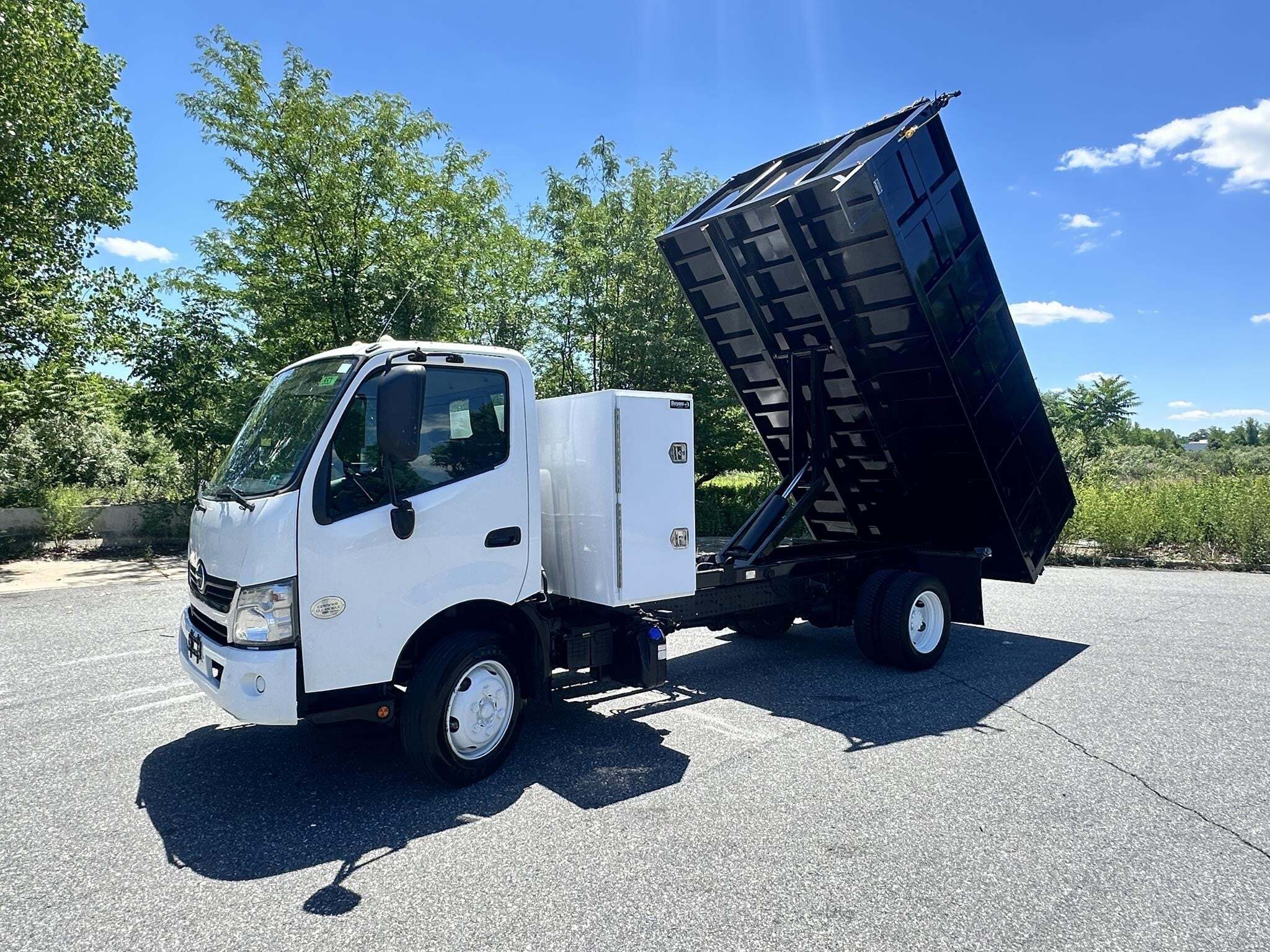 2020 HINO 195 in Philadelphia, PA