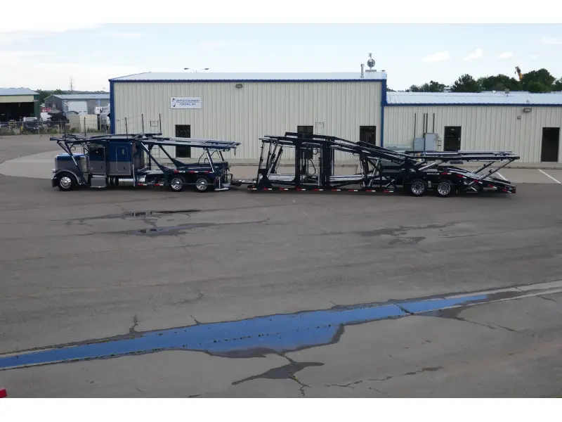 2018 PETERBILT 389