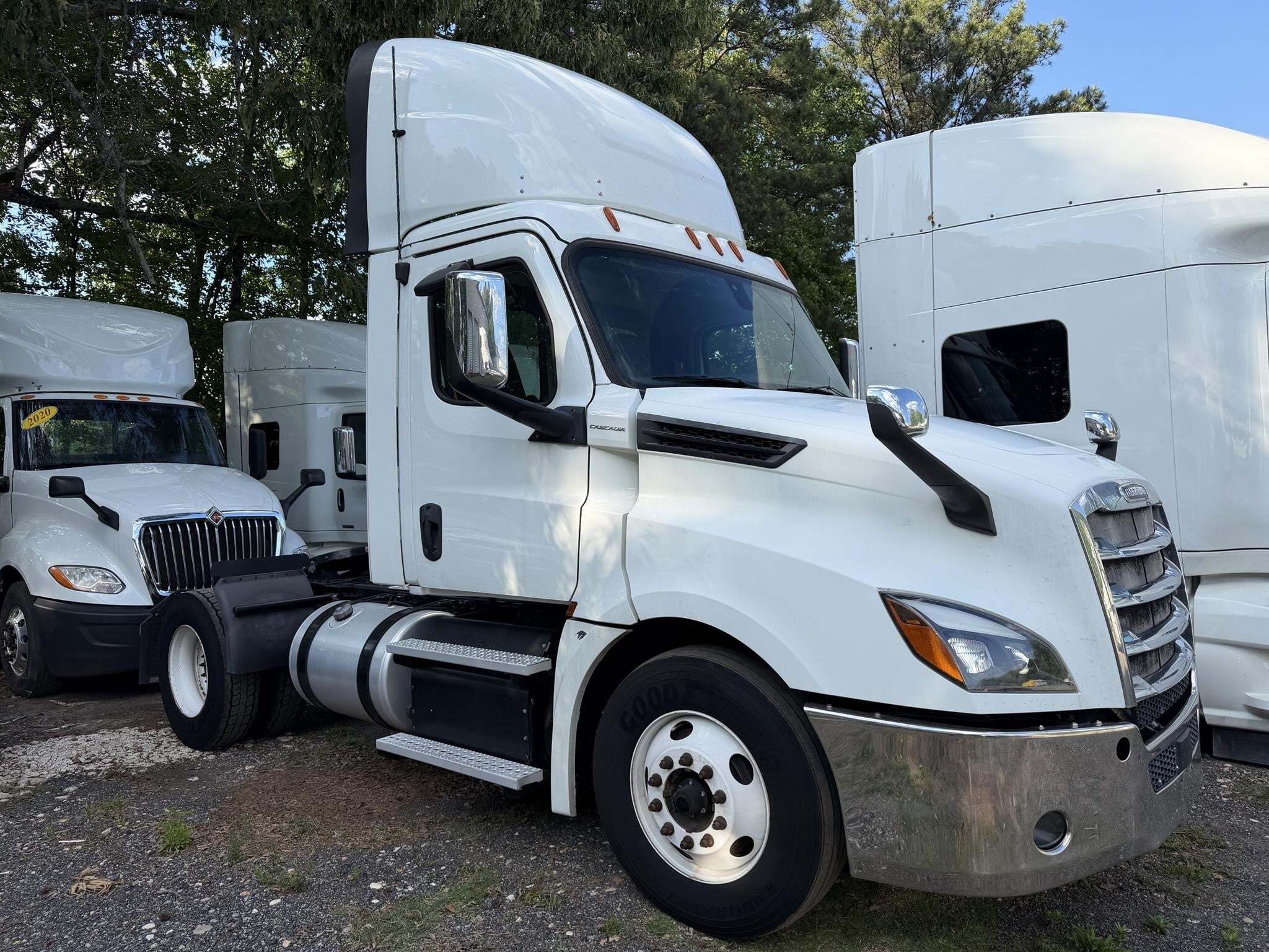 2019 FREIGHTLINER CASCADIA 125 in Atlanta, GA