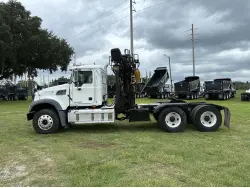 2017 MACK GRANITE GU713