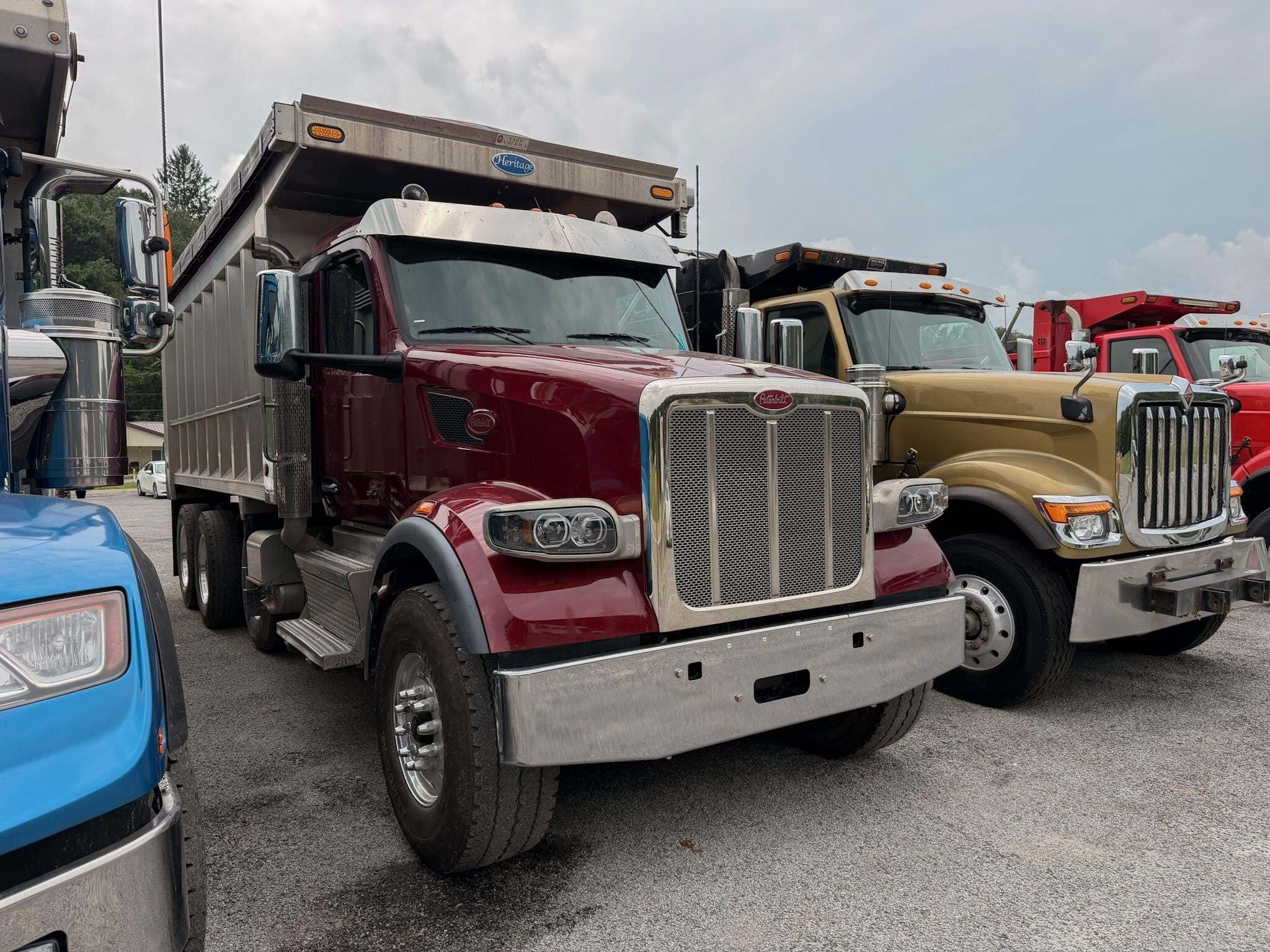 2025 PETERBILT 567 in East Liverpool, OH