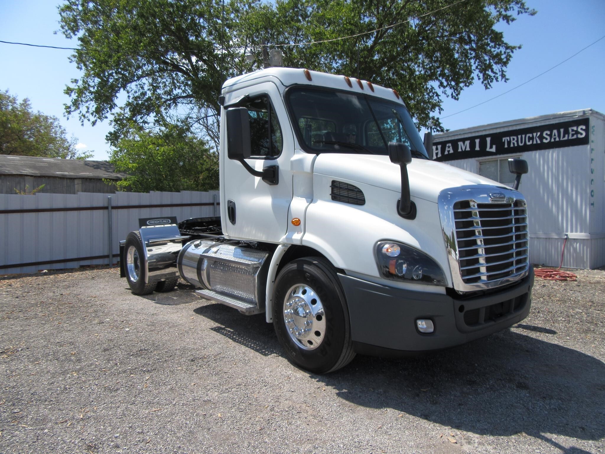 2017 FREIGHTLINER CASCADIA 113 in Fort Worth, TX