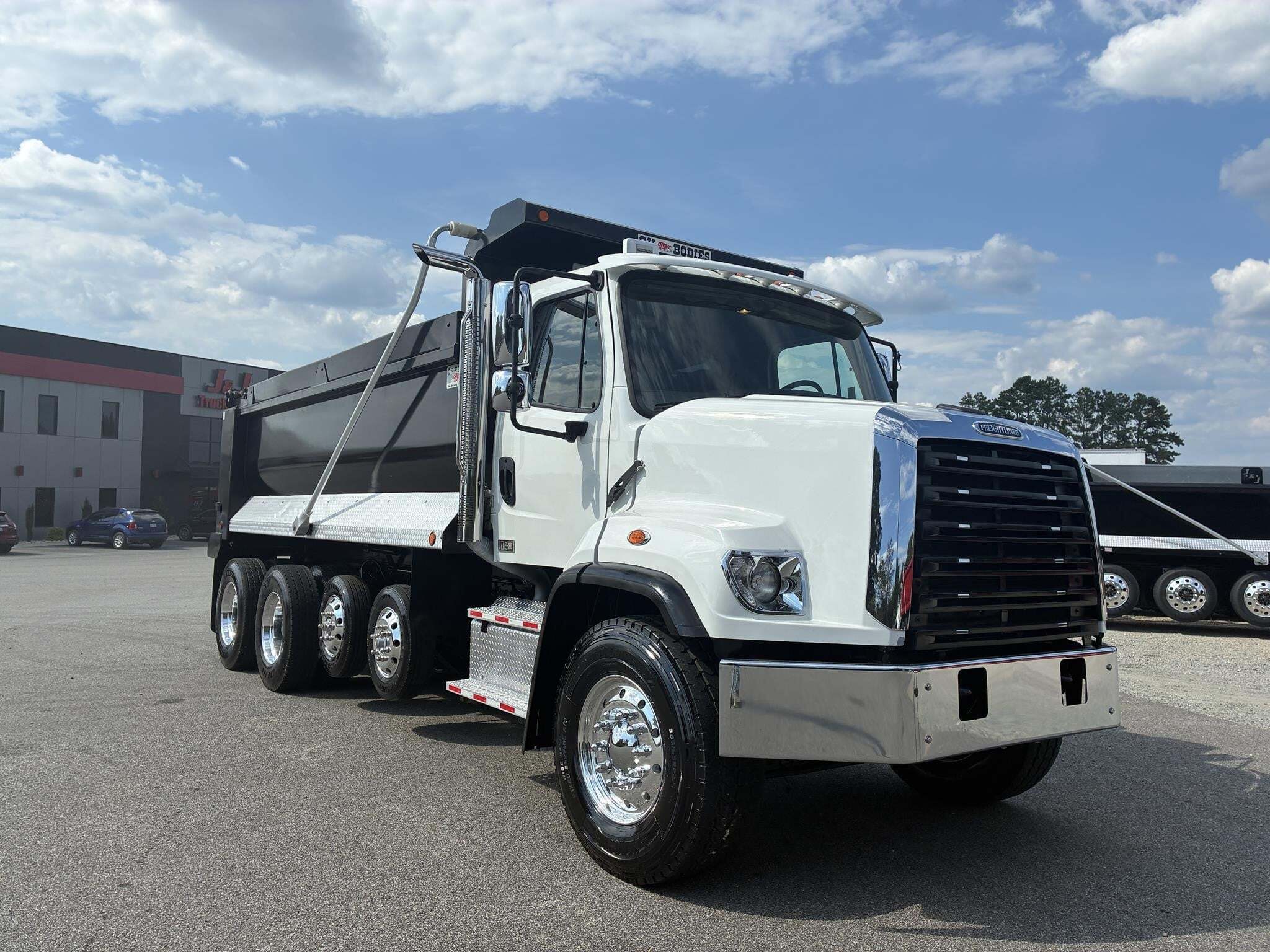 2023 FREIGHTLINER 108SD in Chatham, VA