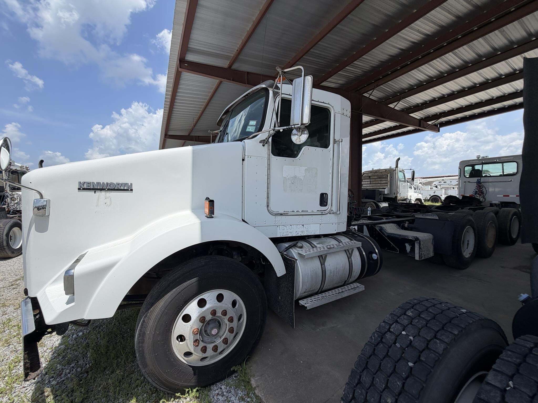 2012 KENWORTH T800 in Covington, TN