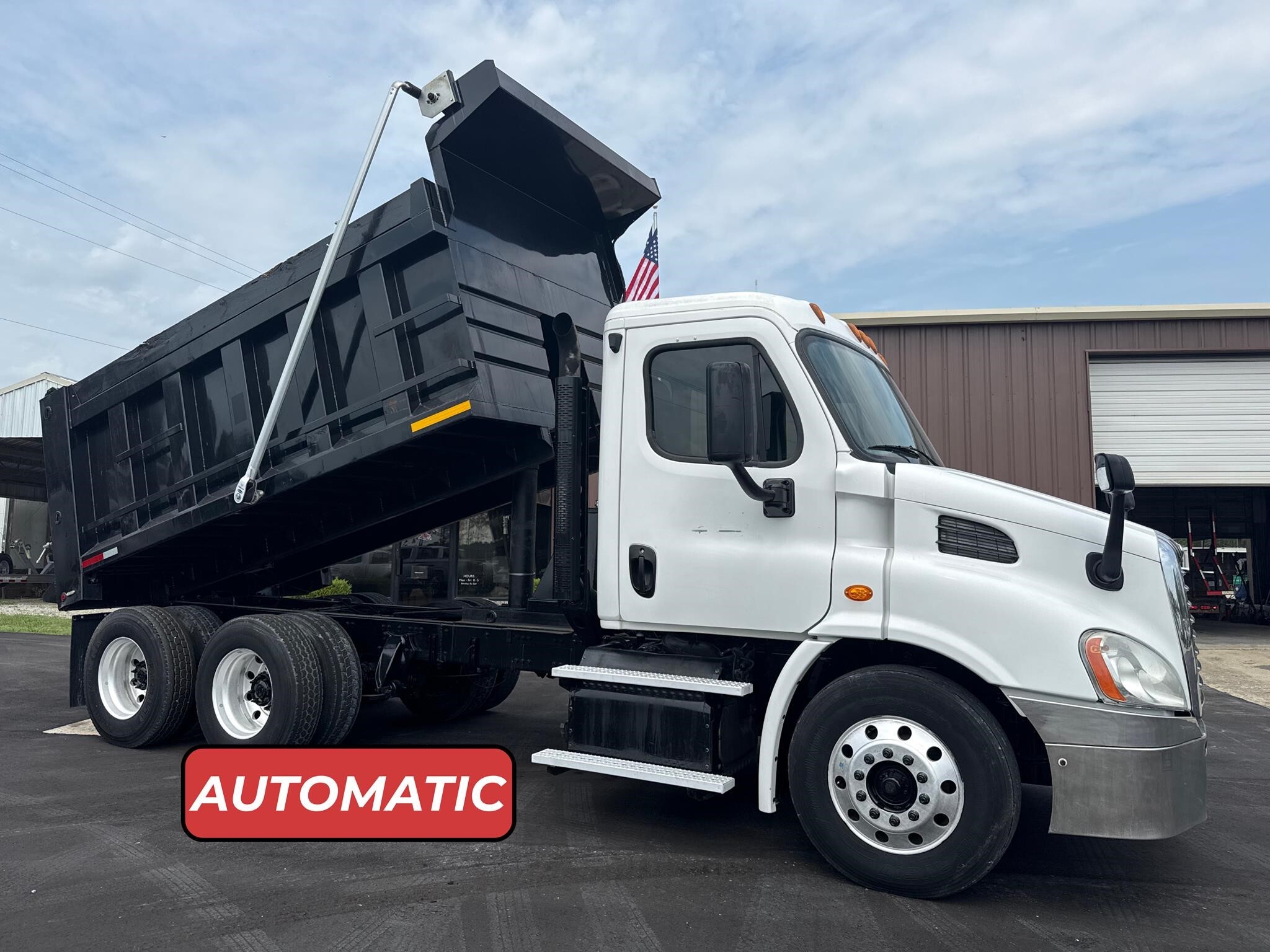 2017 FREIGHTLINER CASCADIA 113 in Wilmington, NC