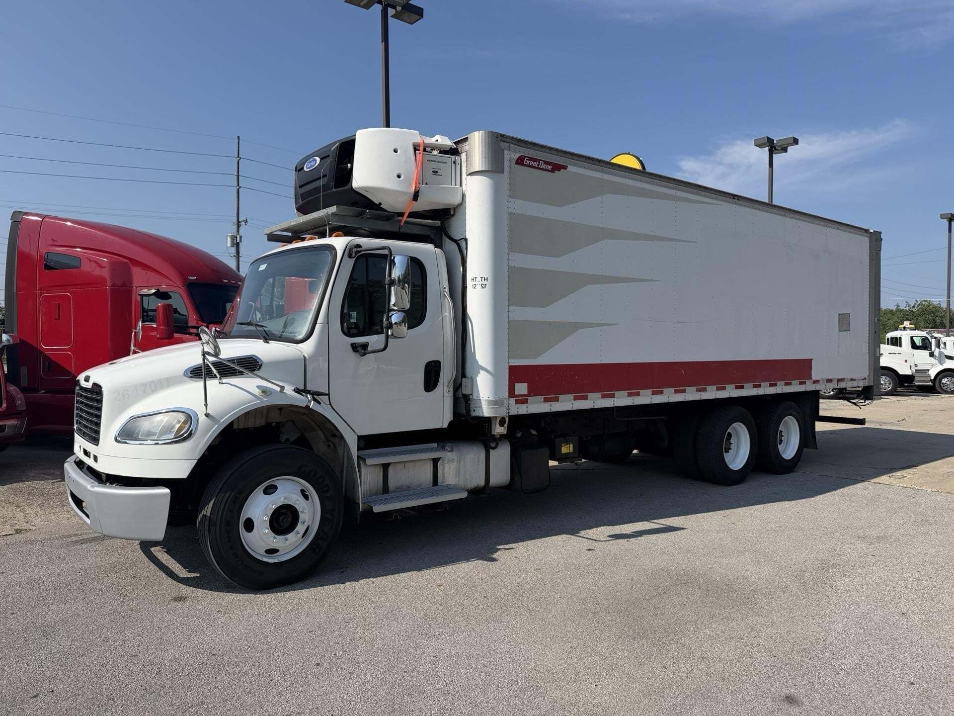 2017 FREIGHTLINER BUSINESS CLASS M2 106 in Fort Wayne, IN