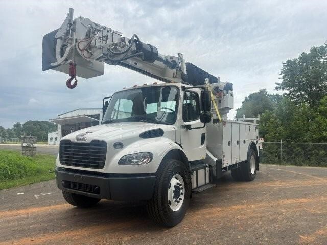 2021 FREIGHTLINER BUSINESS CLASS M2 106 in Mount Airy, NC