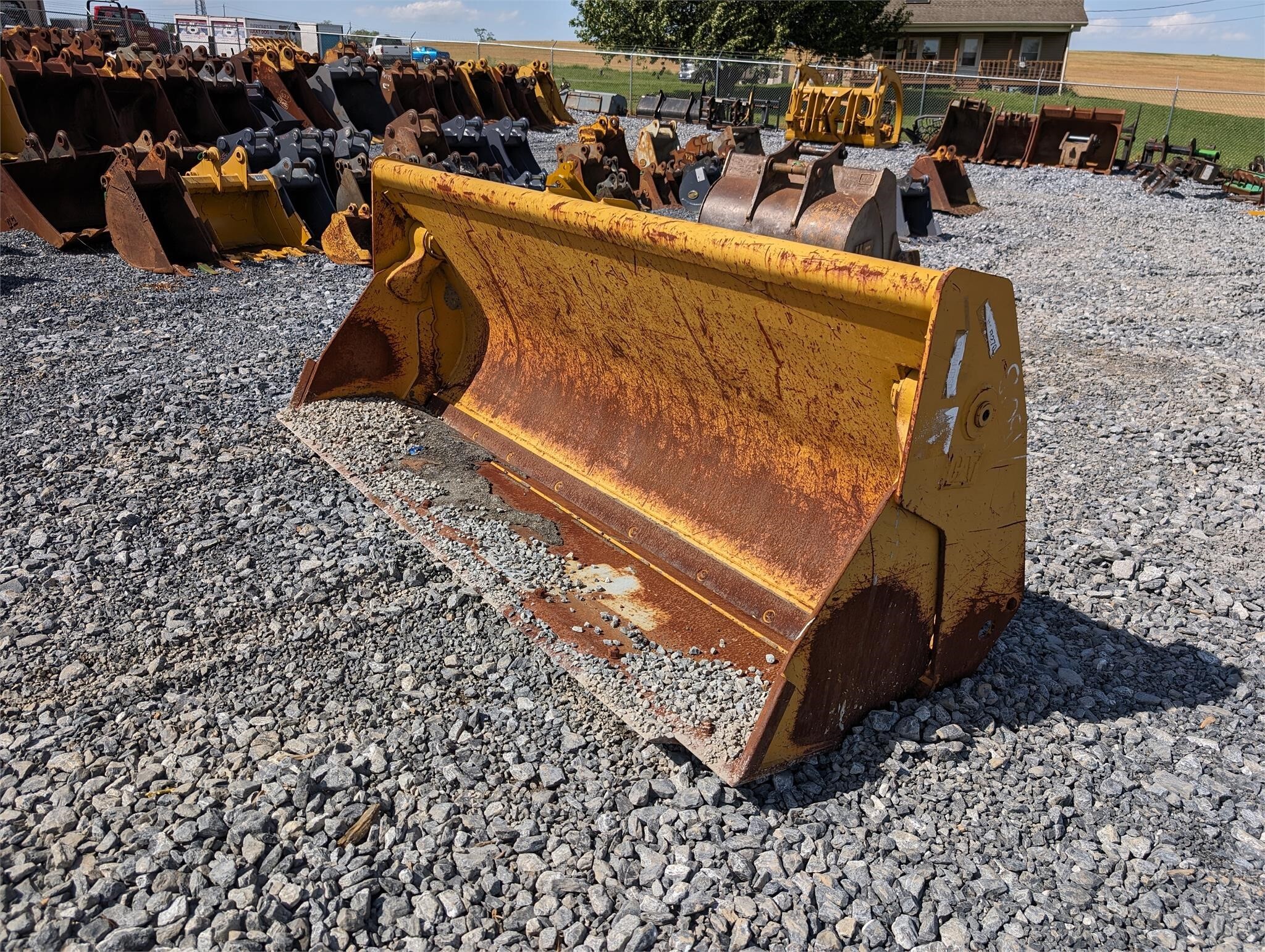 CATERPILLAR Attachment in Womelsdorf, PA
