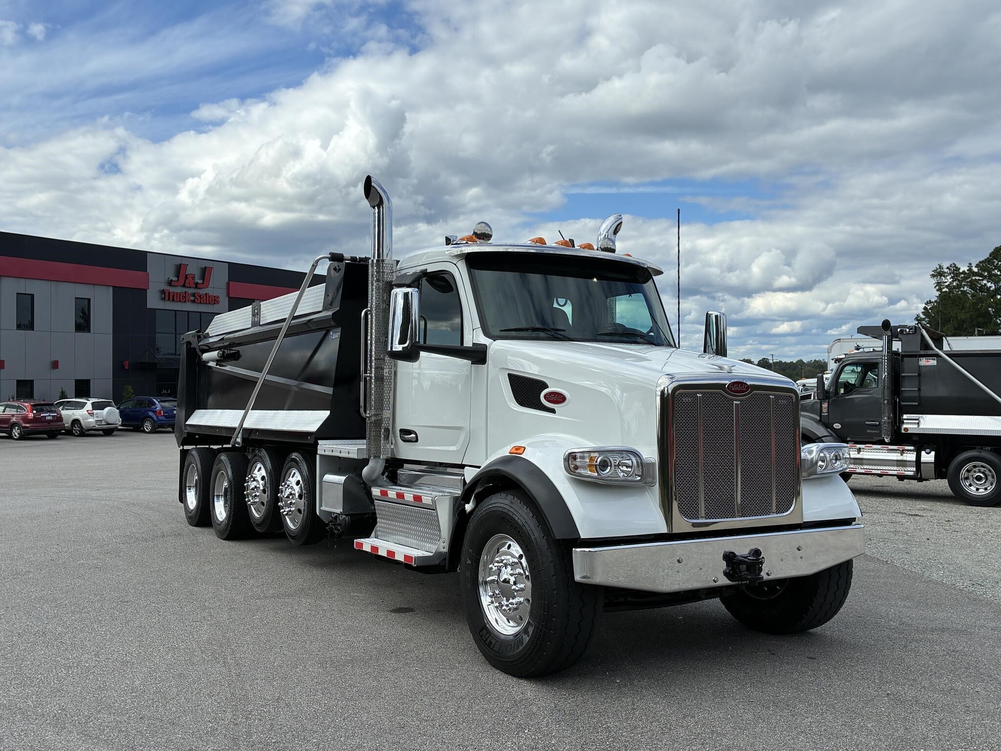 2025 PETERBILT 567 in Chatham, VA