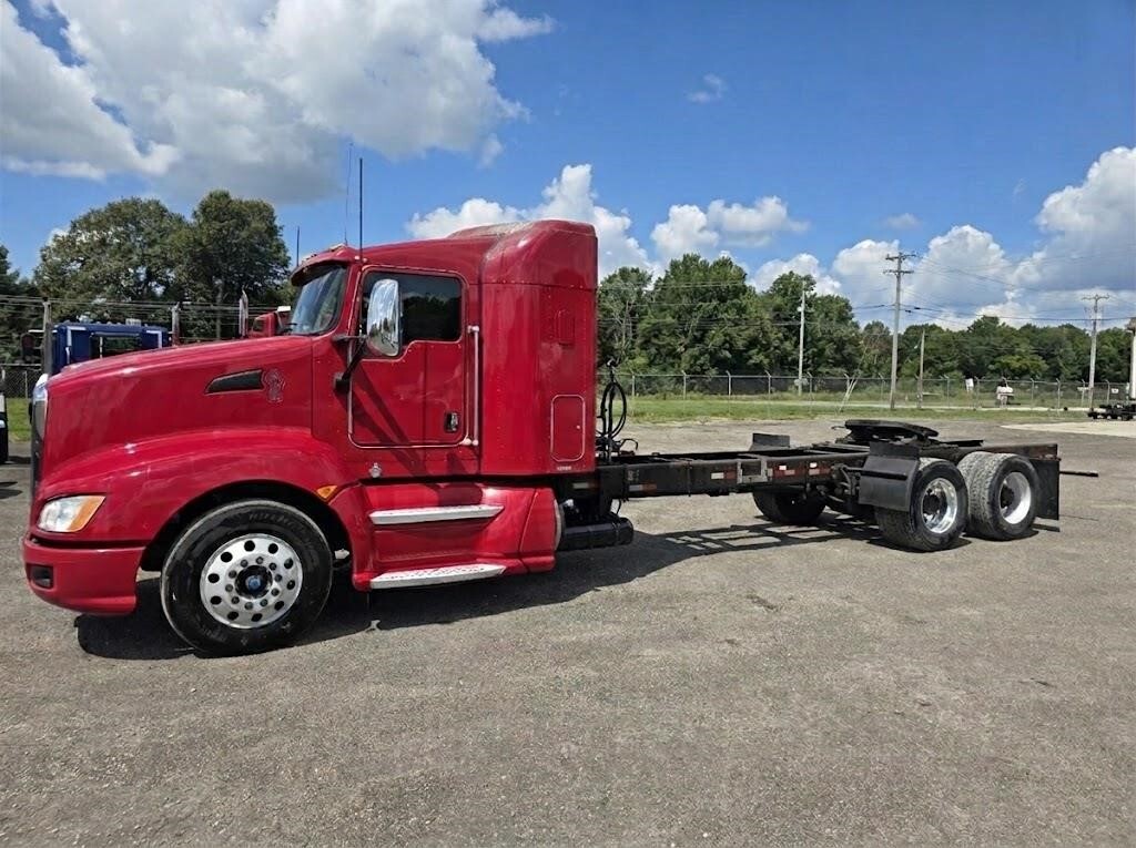 2014 KENWORTH T660 in Laotto, IN