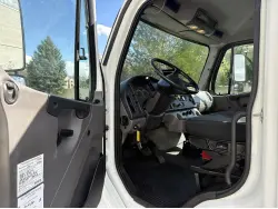 2015 FREIGHTLINER BUSINESS CLASS M2 106