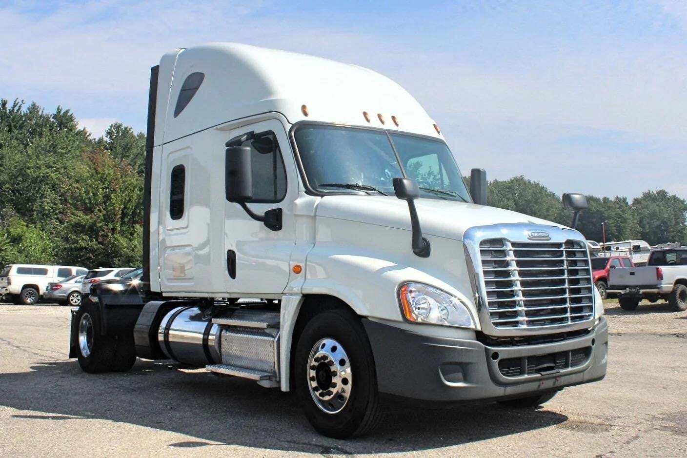 2020 FREIGHTLINER CASCADIA 125 in Byron Center, MI