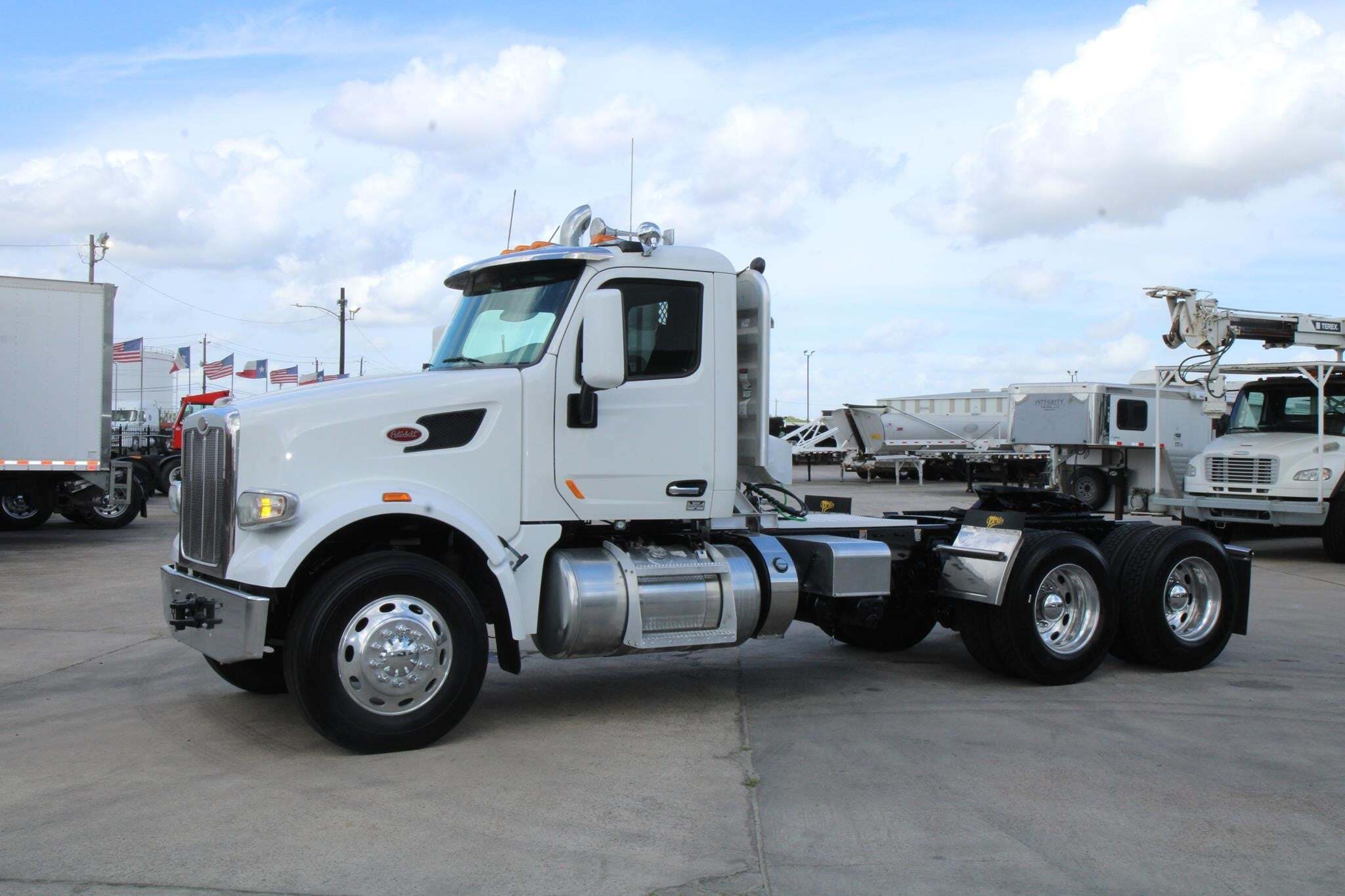 2019 PETERBILT 567 in Houston, TX