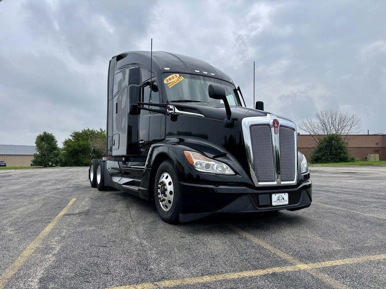 2023 KENWORTH T680 in Burr Ridge, IL