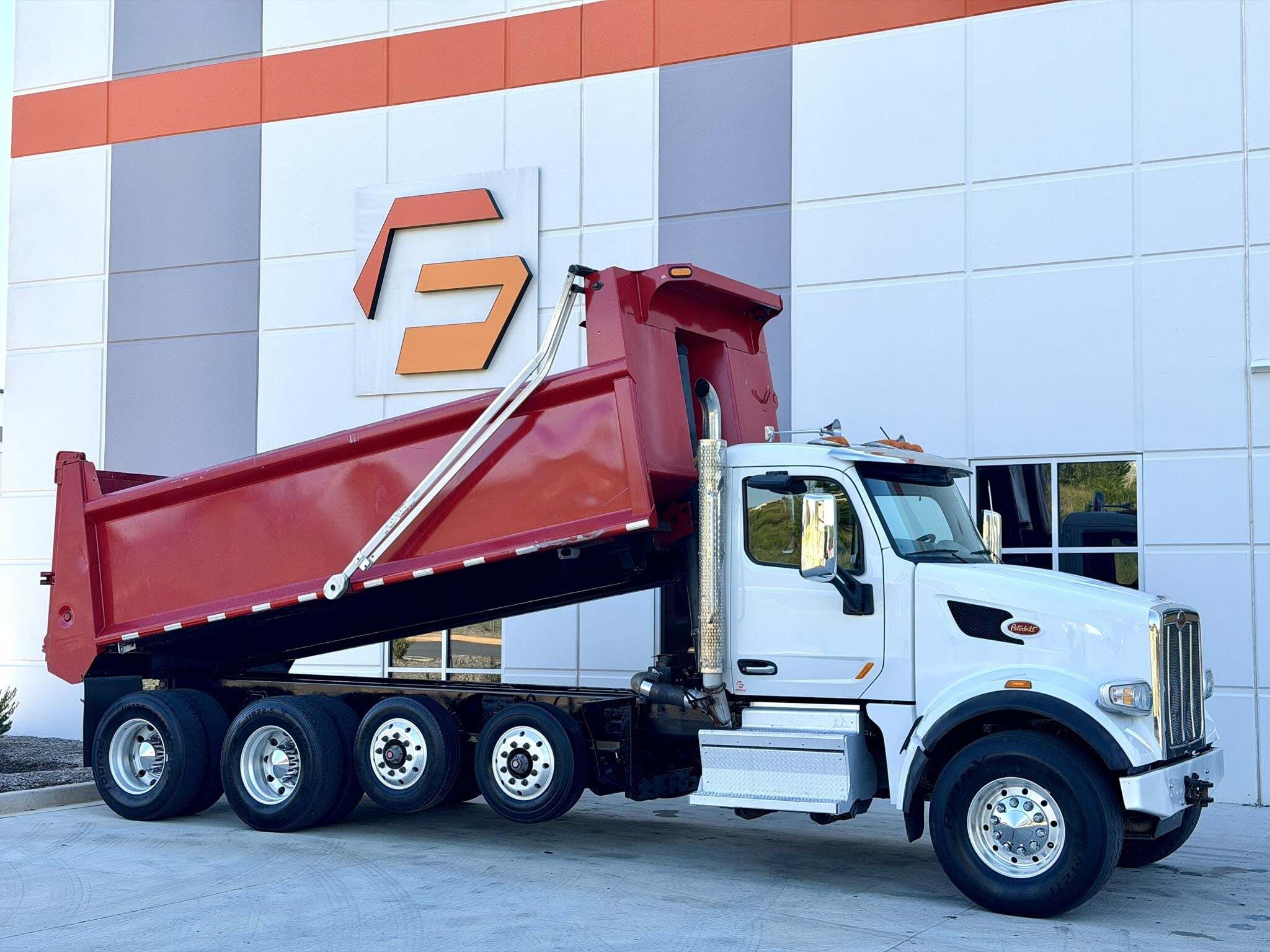 2020 PETERBILT 567 in Greer, SC