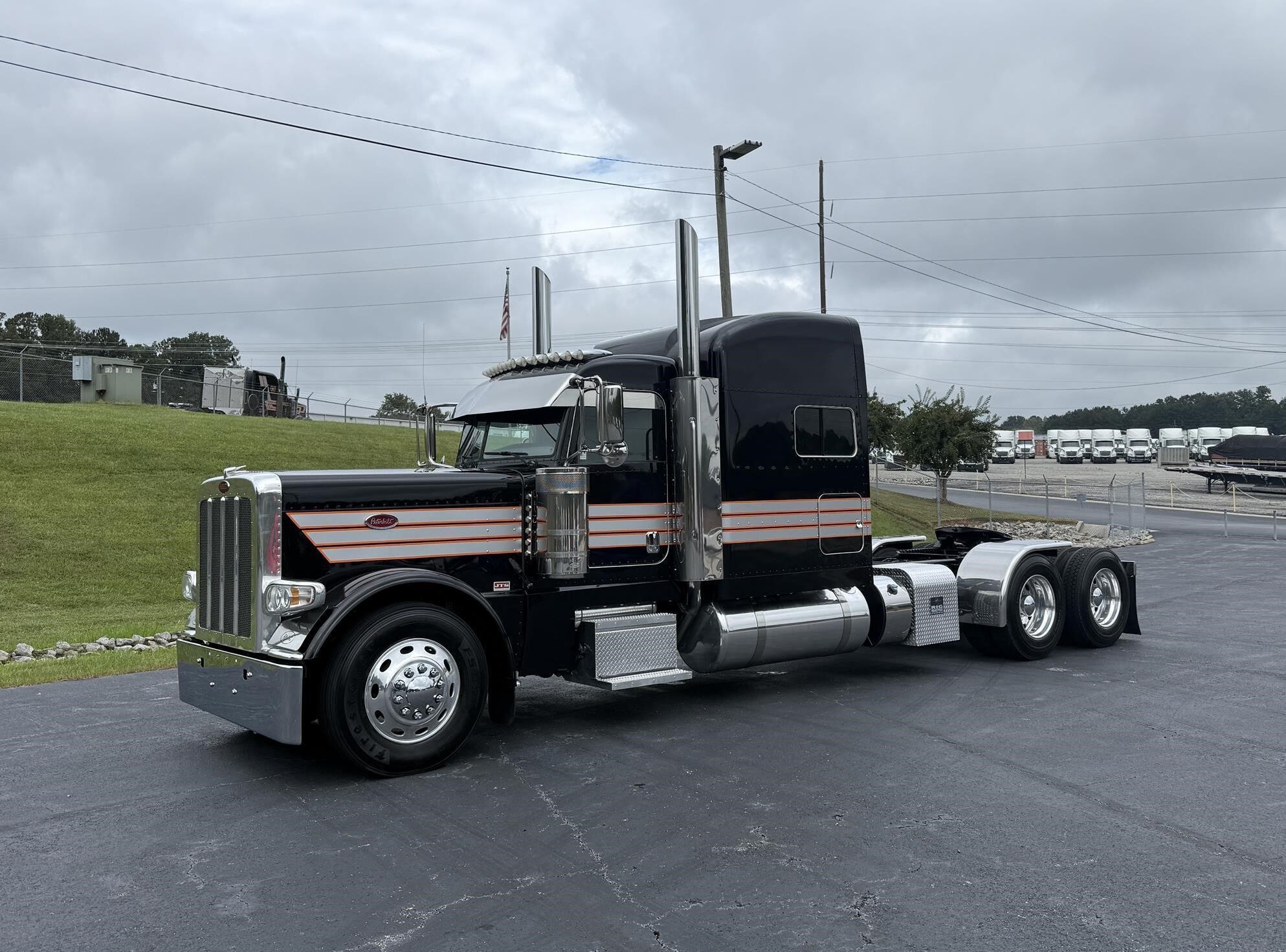 2023 PETERBILT 389 in Carrollton, GA
