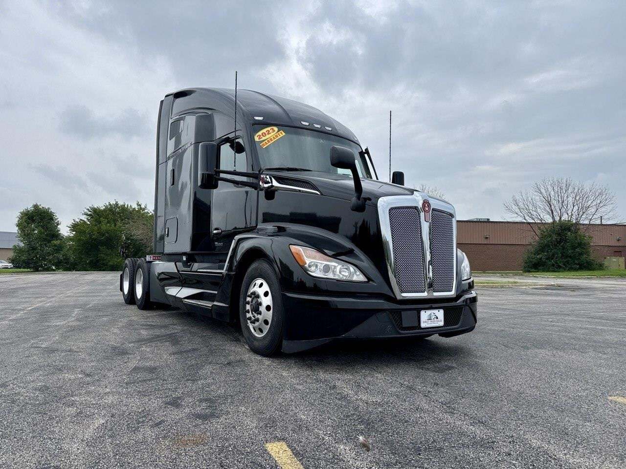 2023 KENWORTH T680 in Burr Ridge, IL